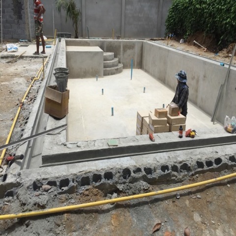 สร้างสระว่ายน้ำ ตราด